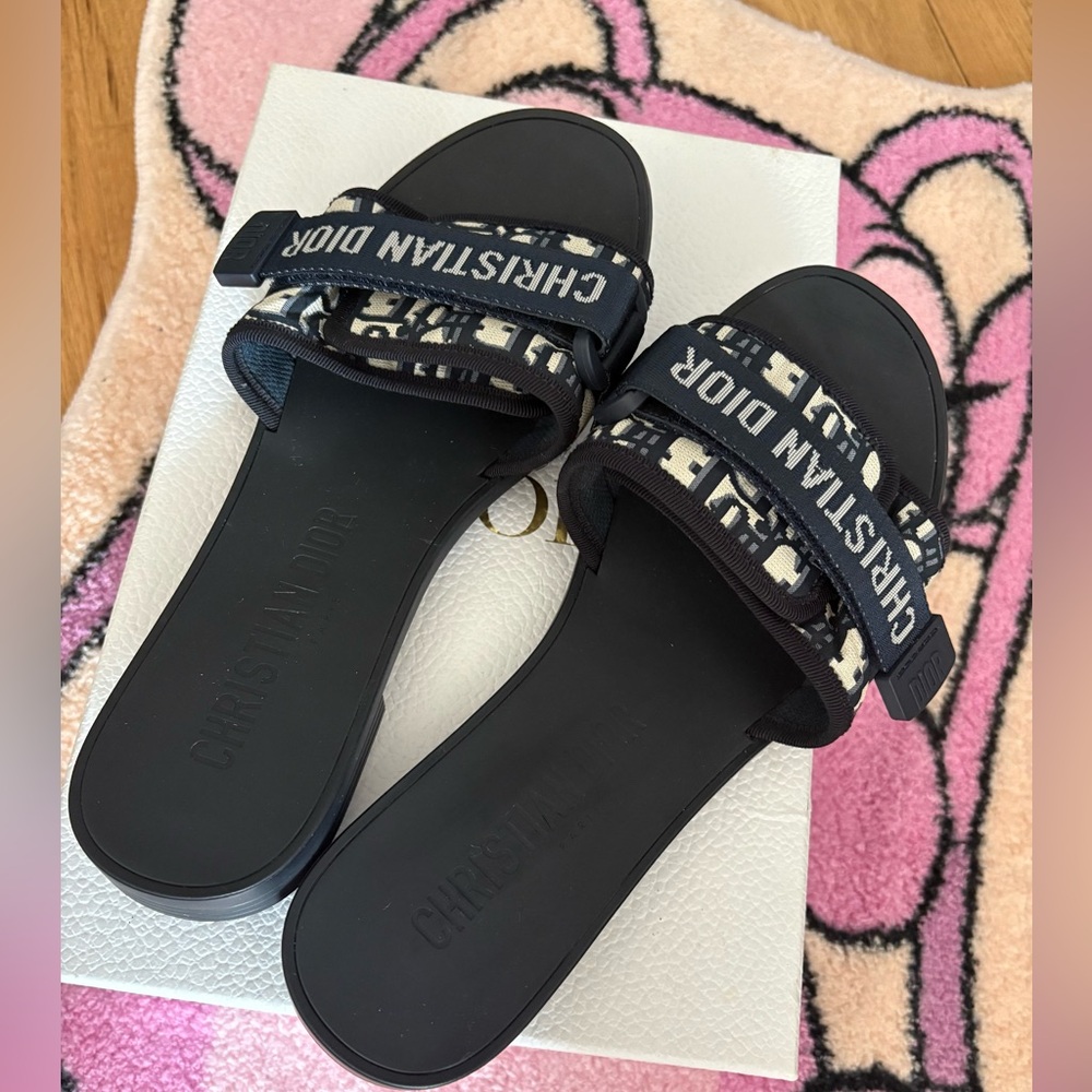 Christian Dior - Dio(r)evolution Slide
